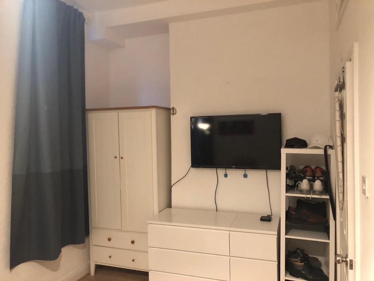 Flat Finchley Rd Nw11 Апартаменты *